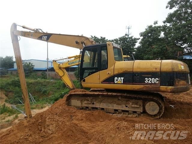 CAT 320 C Hosszú gém kotrók