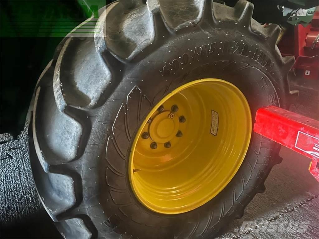 John Deere T550 Kombájnok