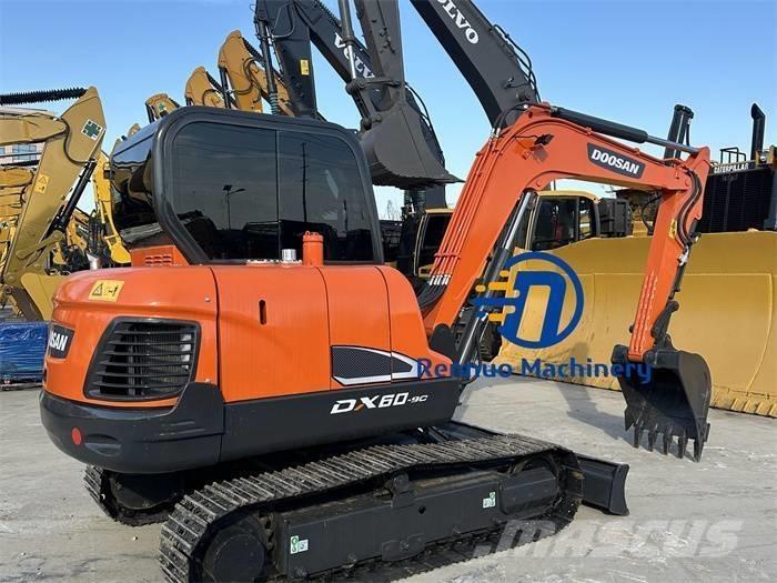 Doosan DX 60 Mini kotrók < 7t