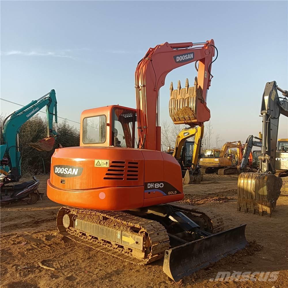 Doosan DH80G Közepes (midi) kotrók 7 t - 12 t