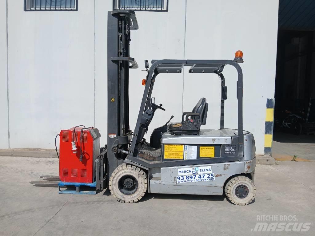 Nissan GQ02 L 30 CU Elektromos targoncák