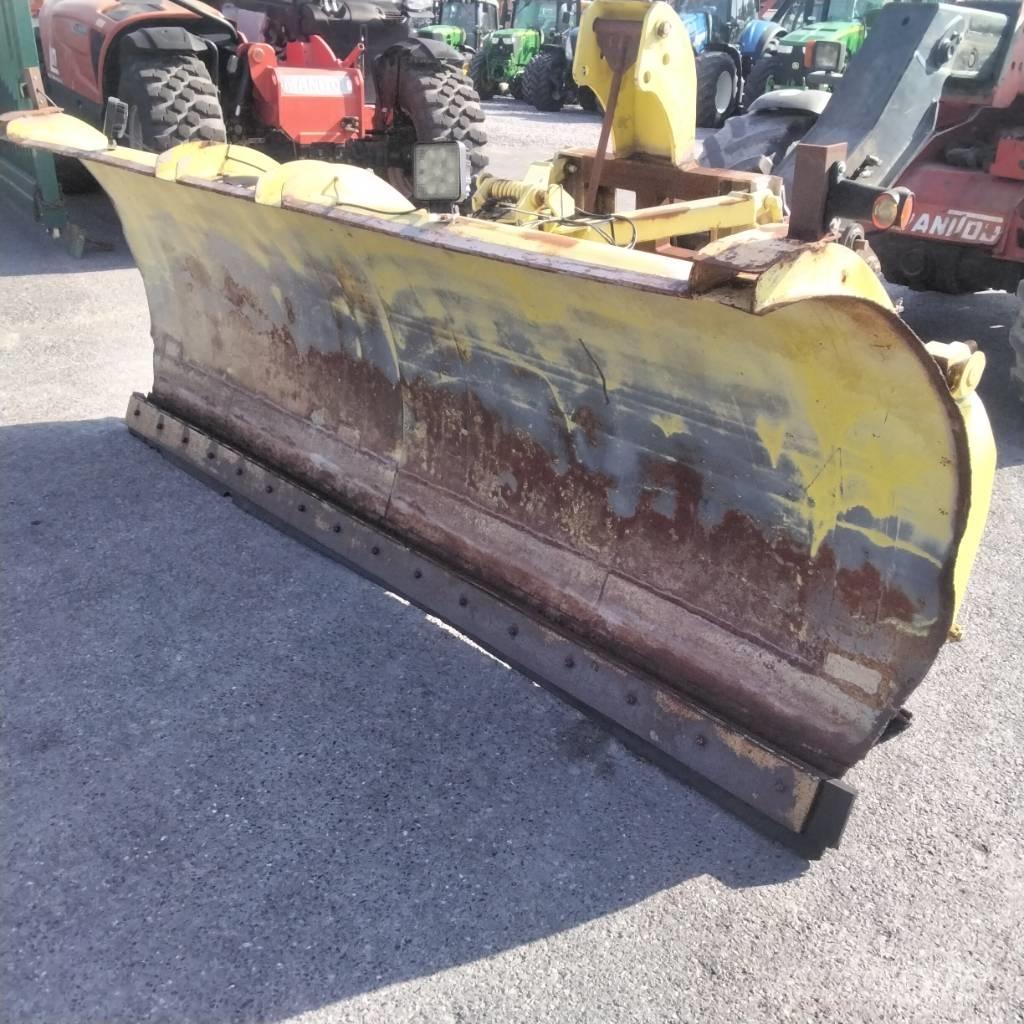 NC LAME ENSILAGE Egyéb szálastakarmányozási gépek