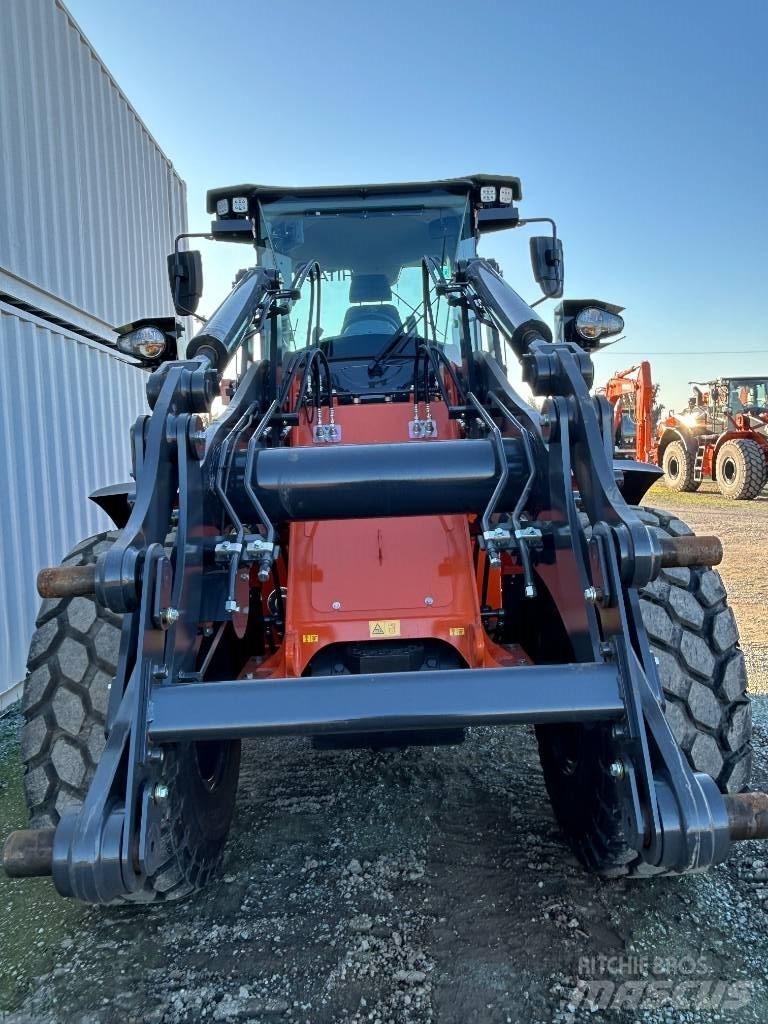 Hitachi ZW 160 PL-7 Gumikerekes homlokrakodók