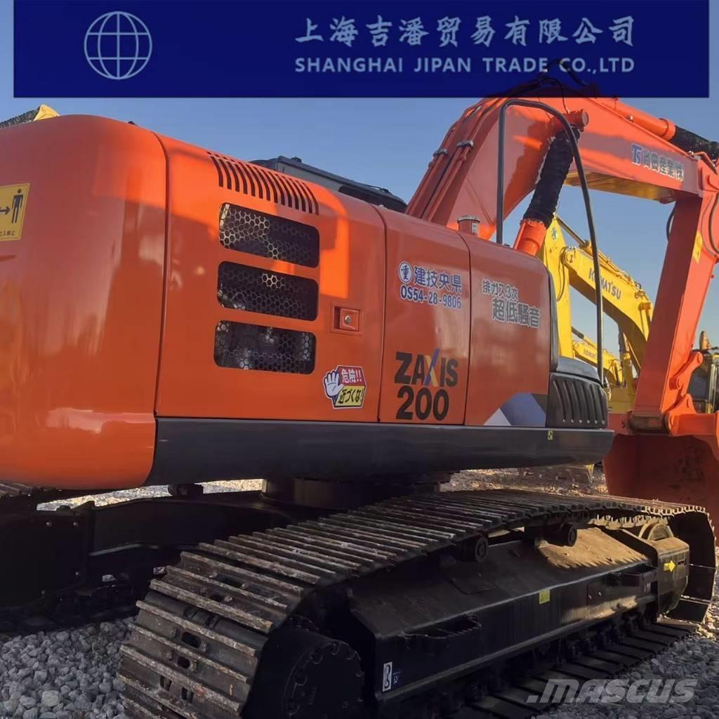 Hitachi ZX 200 Lánctalpas kotrók