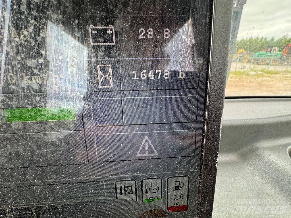 Komatsu 830.3 Kihordók
