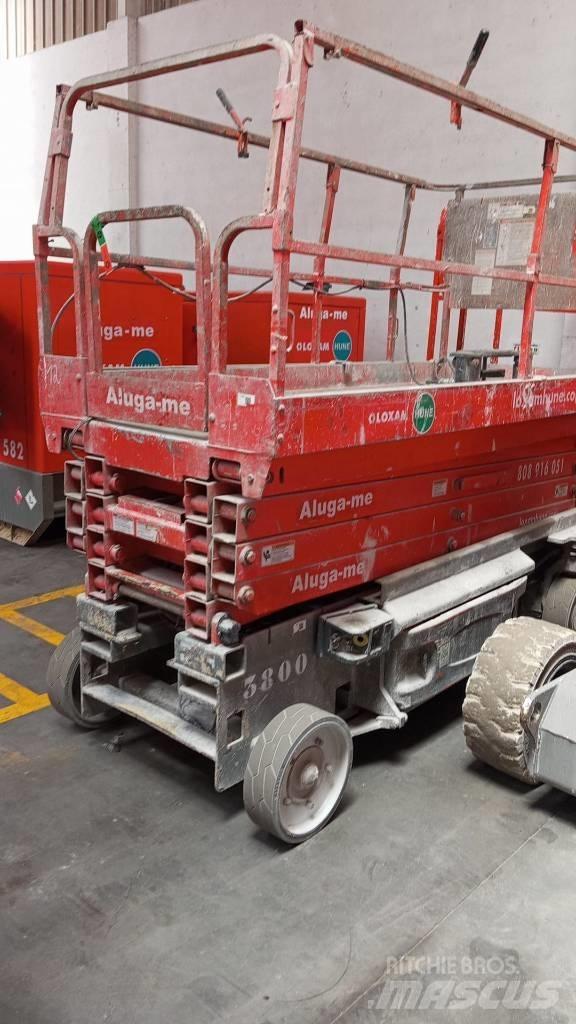 JLG 3246 ES Ollós emelők