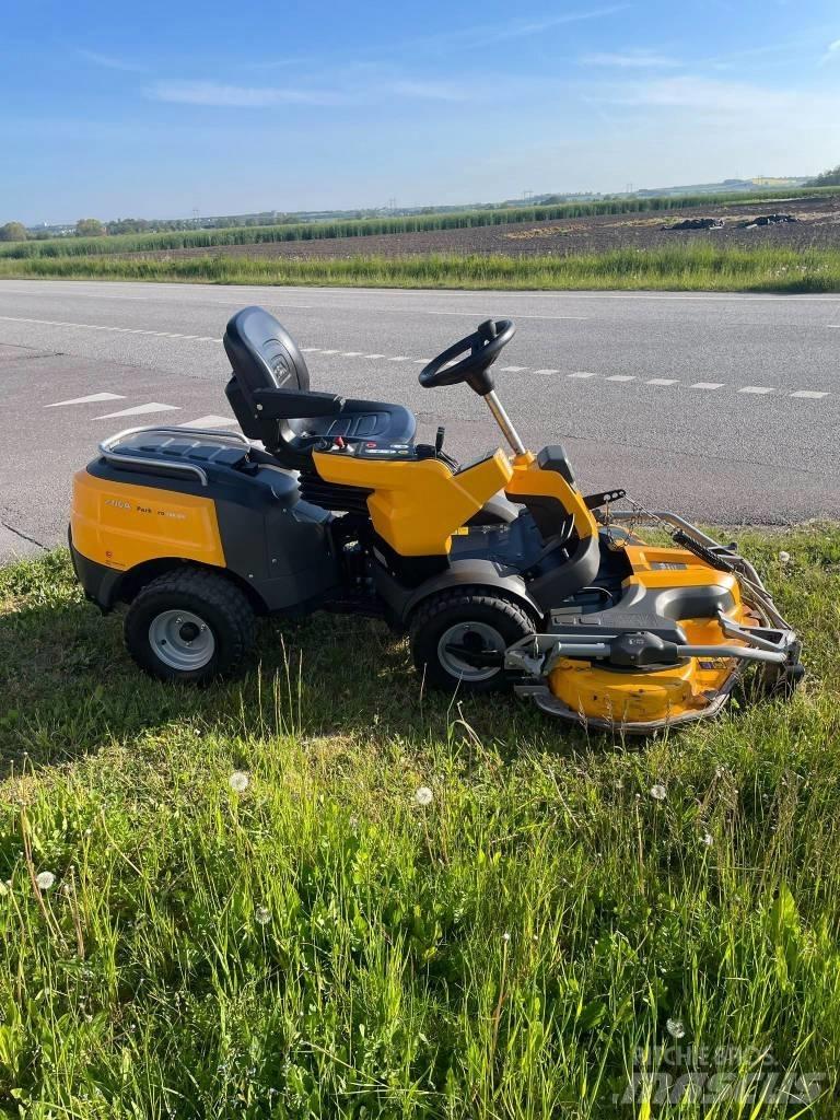 Stiga Park 740 IOX Ráülős fűnyírók