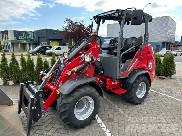 Weidemann 1390 Gumikerekes homlokrakodók