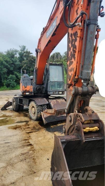 Doosan DX 210 W Gumikerekes kotrók