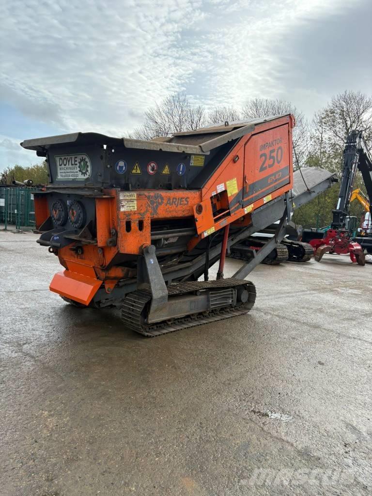 Arjes 250 Evo Mobil törőgépek