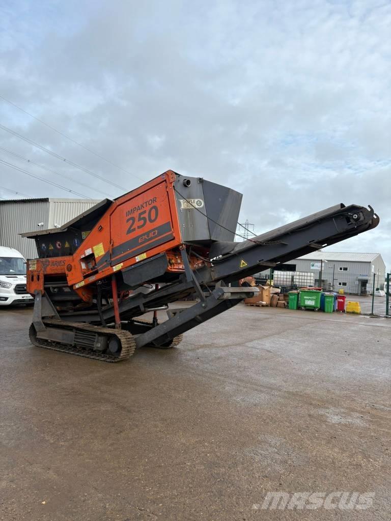 Arjes 250 Evo Mobil törőgépek