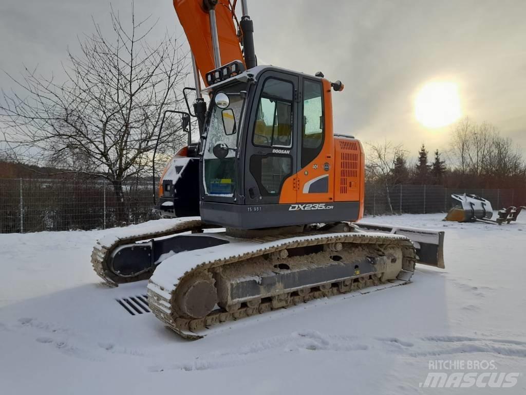 Develon DX 235 LCR-5 Lánctalpas kotrók