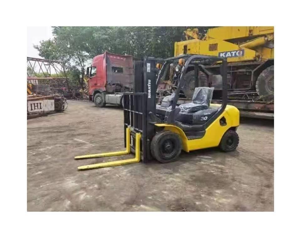 Komatsu 3Ton Dízel targoncák
