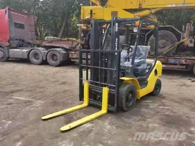 Komatsu 3Ton Dízel targoncák