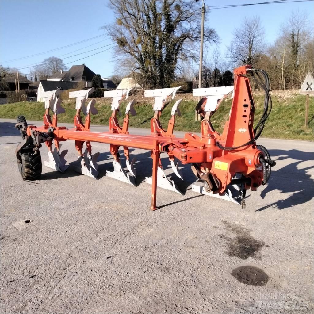 Kuhn VARIMASTER 121 Váltvaforgató ekék