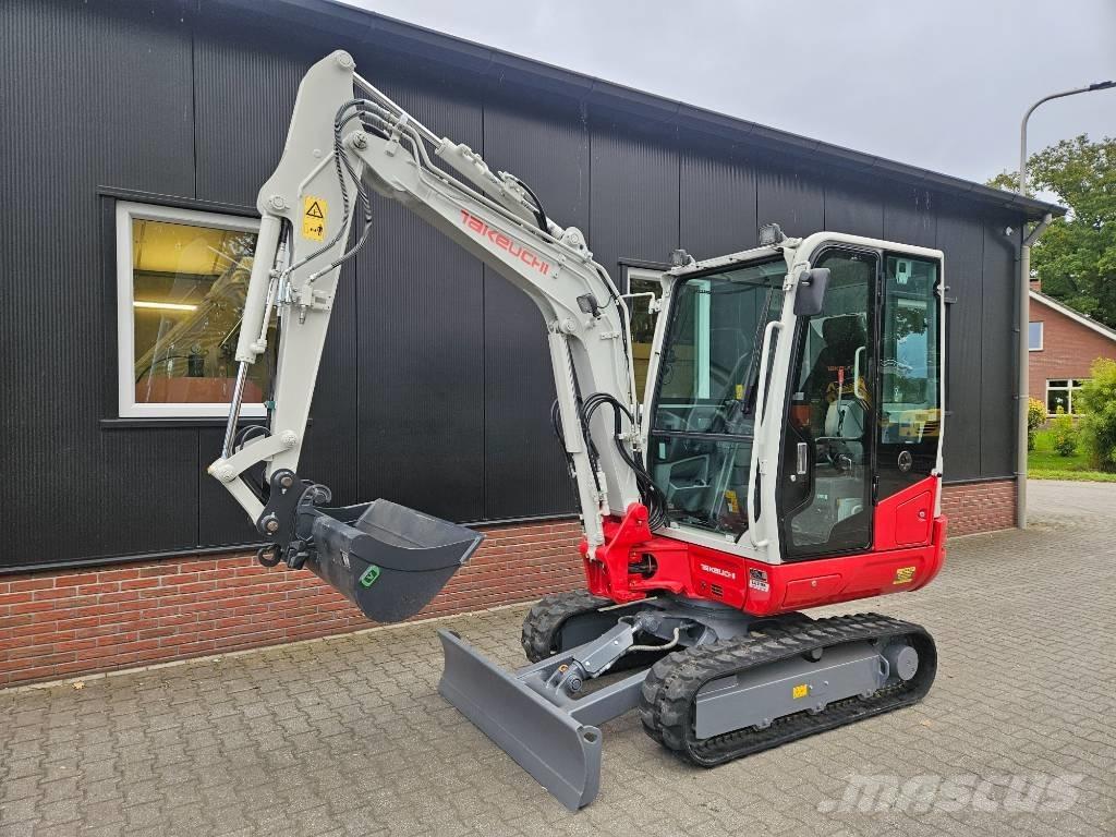 Takeuchi TB 230 Mini kotrók < 7t
