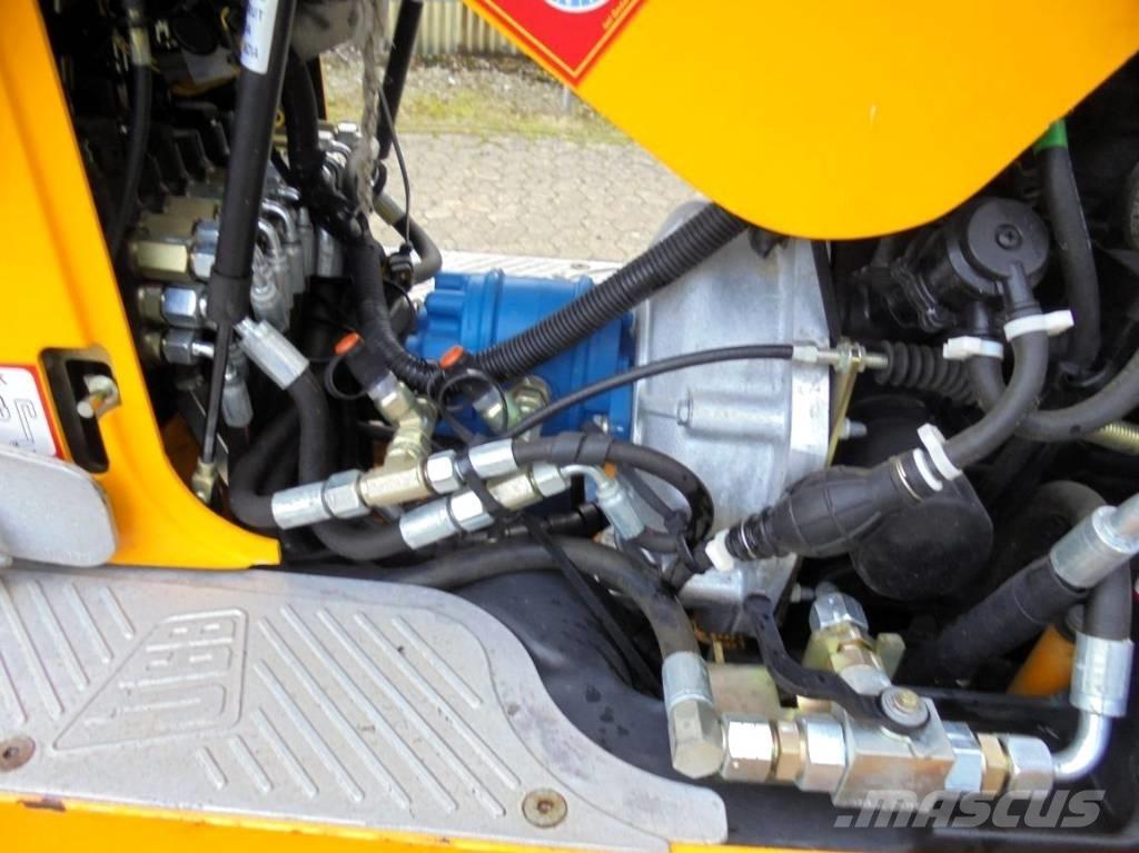 JCB 8010 CTS Mini kotrók < 7t