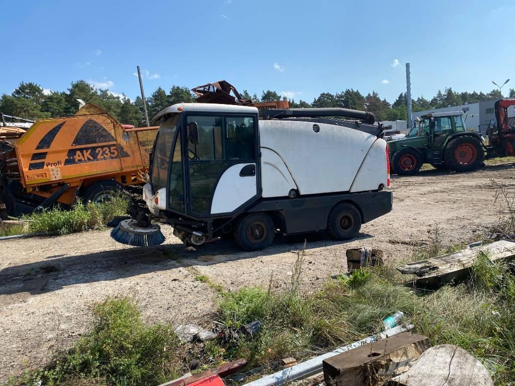 Johnston 142 A Úttakarító gépek