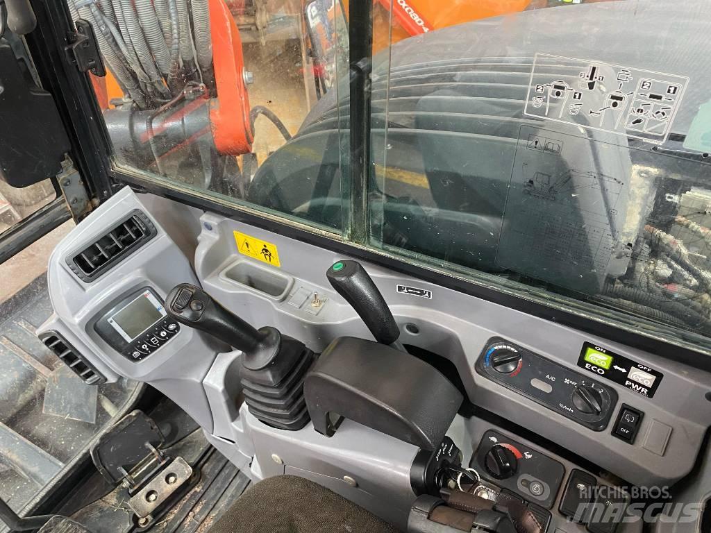Kubota KX 080-4 Közepes (midi) kotrók 7 t - 12 t