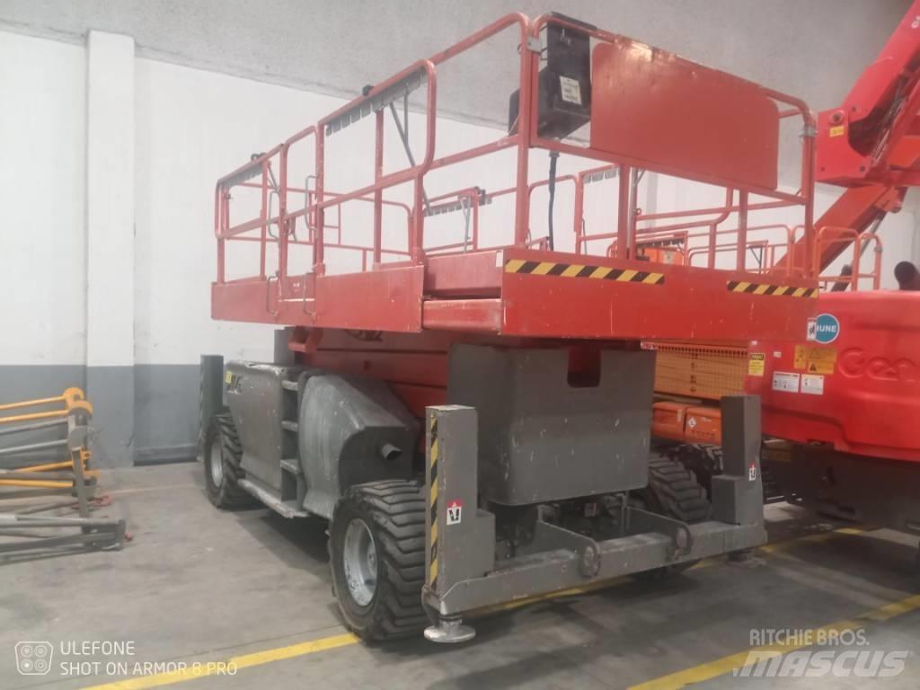 JLG 4394 RT Ollós emelők