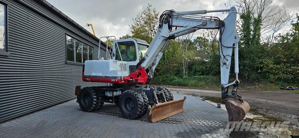Takeuchi TB 175W Közepes (midi) kotrók 7 t - 12 t