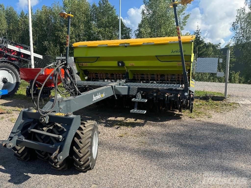 Junkkari D400 Plus Vetőgépek