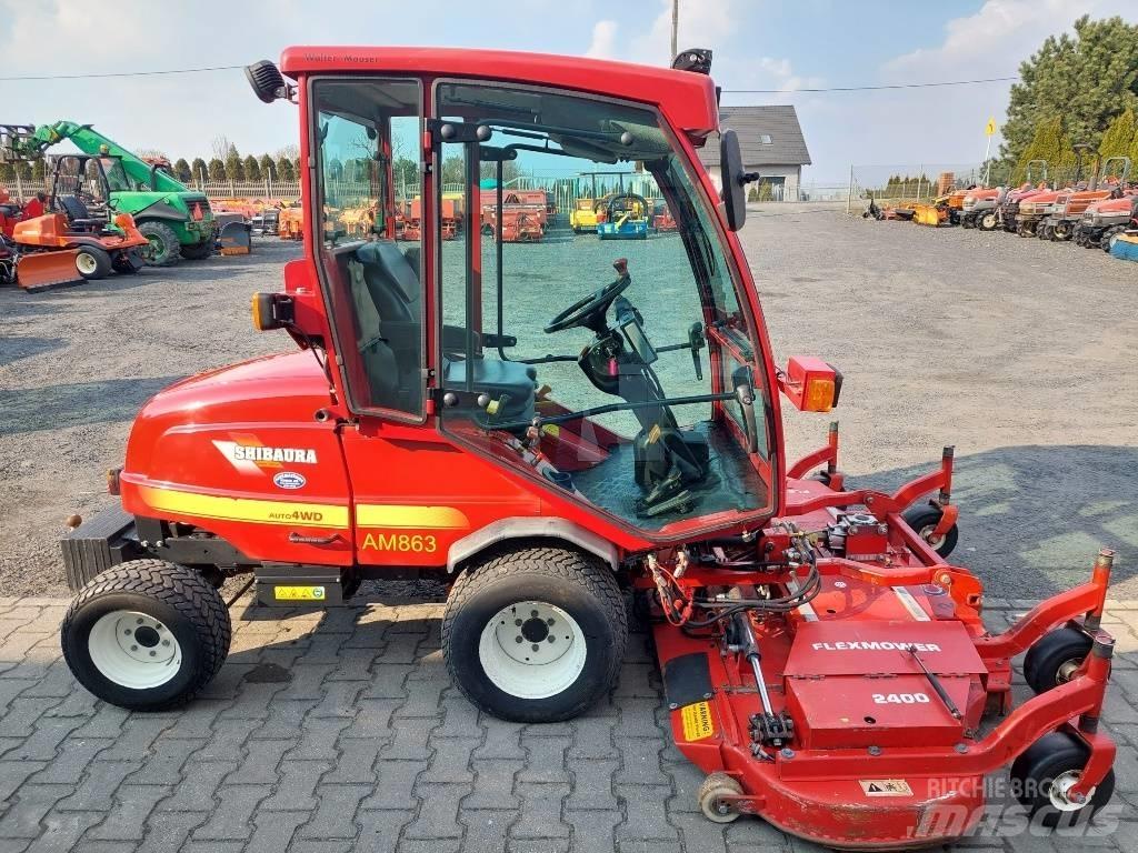 Shibaura CM374 Szerszámos kocsi