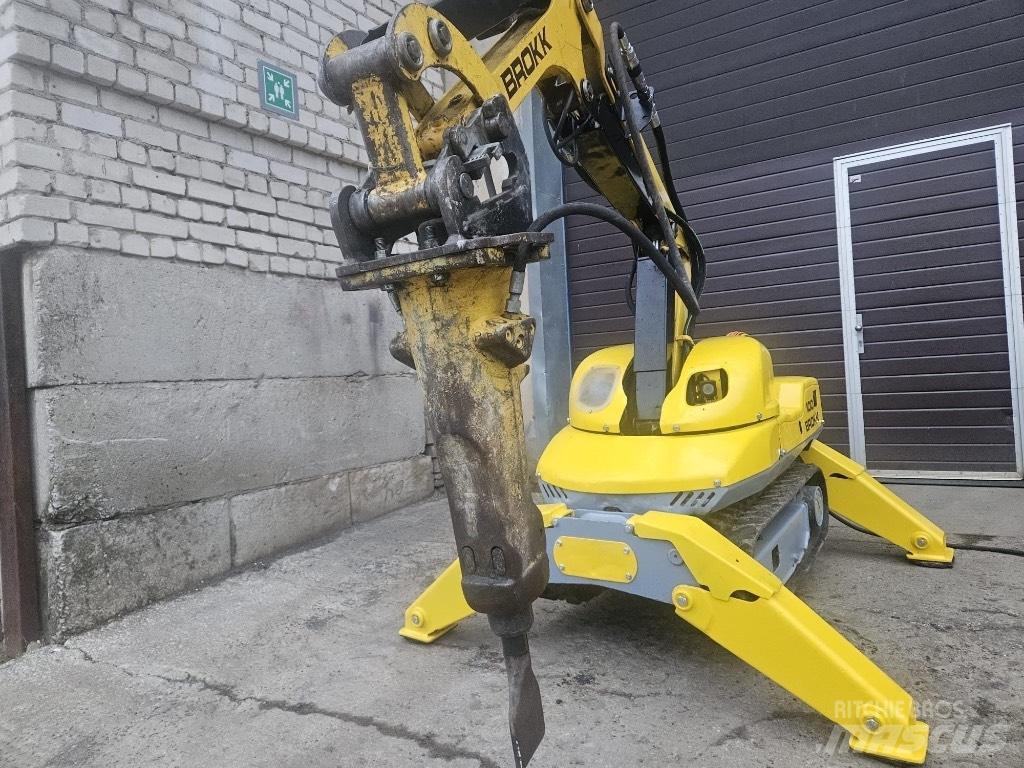 Brokk 100 Bontásra használt kotrók