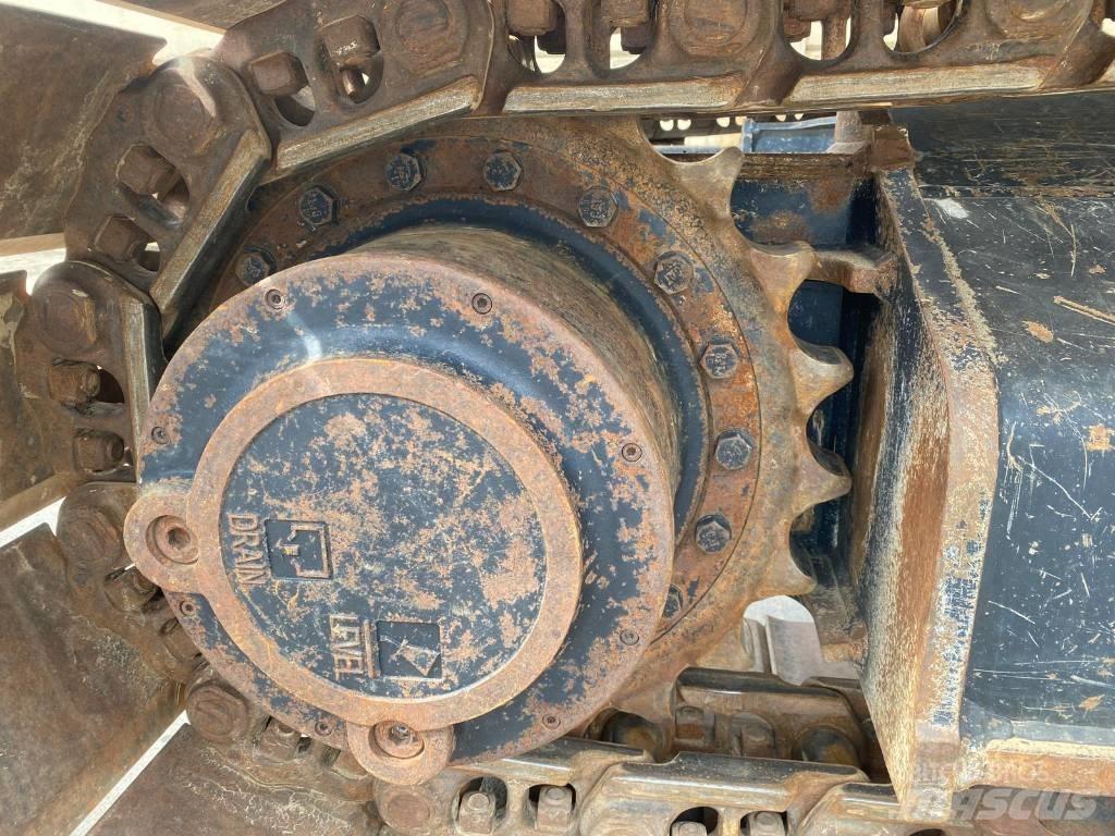 CAT 330 Lánctalpas kotrók