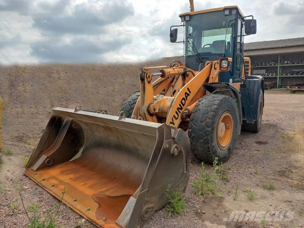 Hyundai 730-9A Gumikerekes homlokrakodók