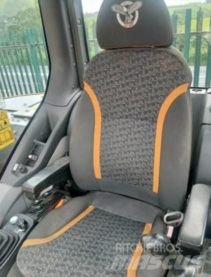 CASE CX 85 D Közepes (midi) kotrók 7 t - 12 t
