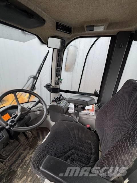 Volvo L 45 F Gumikerekes homlokrakodók