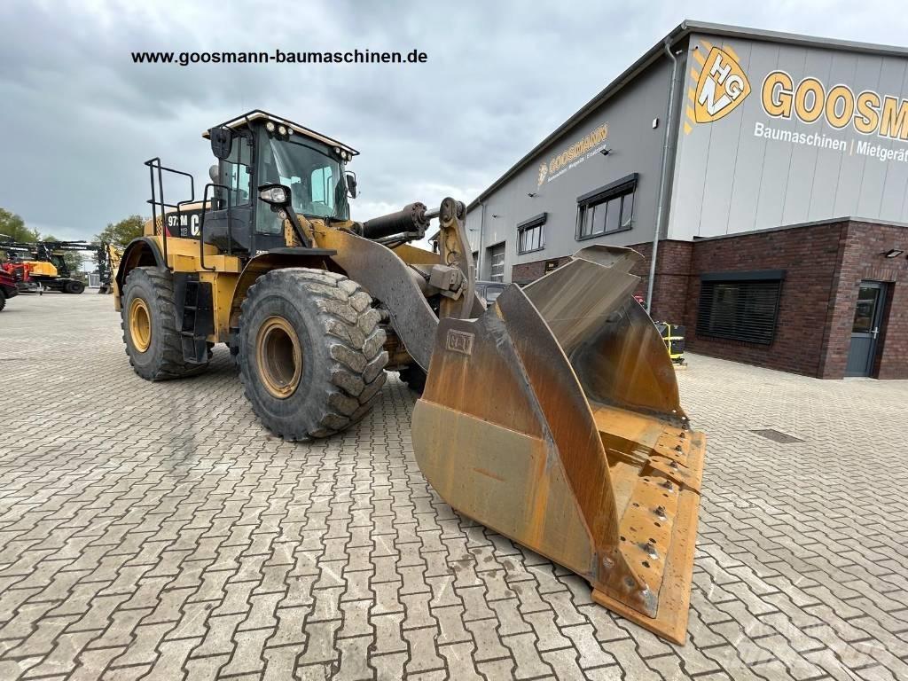 CAT 972 M Gumikerekes homlokrakodók