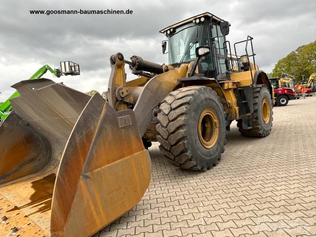 CAT 972 M Gumikerekes homlokrakodók