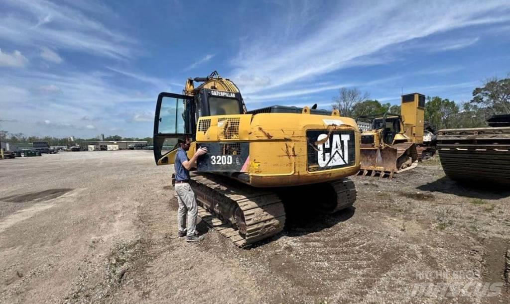 CAT 320 D Lánctalpas kotrók