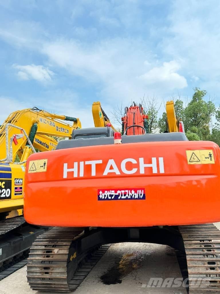 Hitachi ZX 200 Lánctalpas kotrók