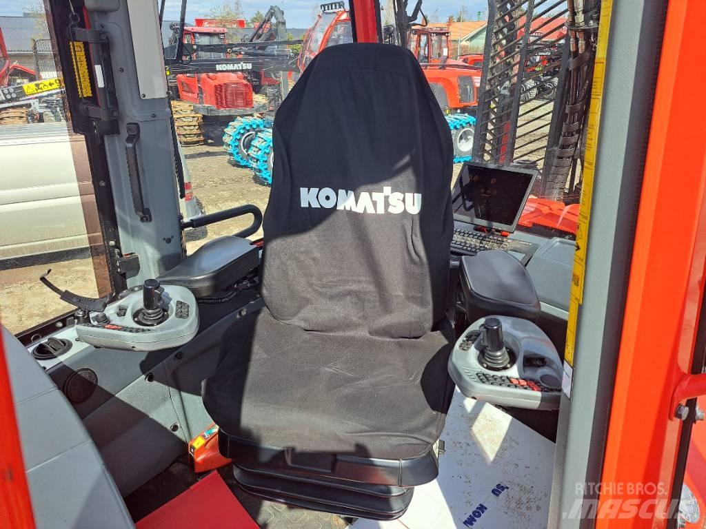 Komatsu 845 Kihordók