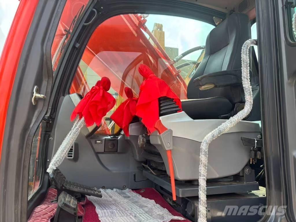 Doosan 225 LC Lánctalpas kotrók