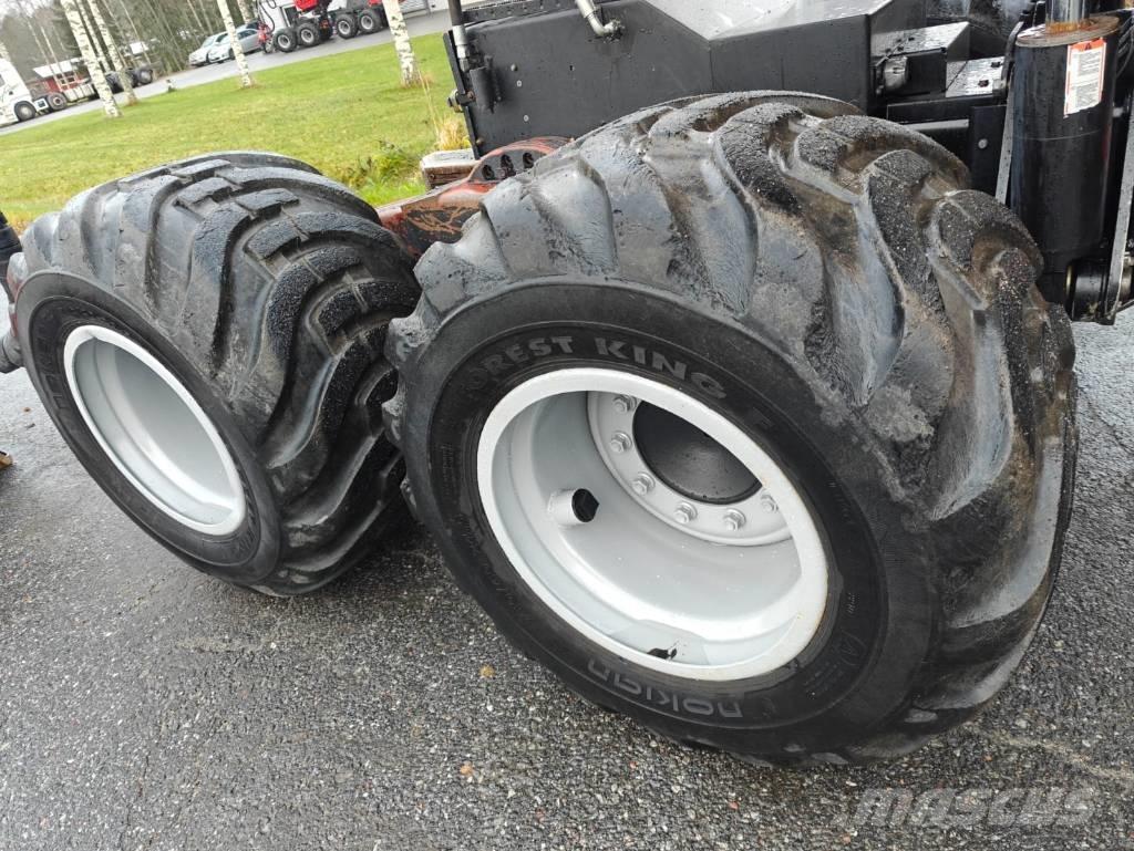 Valmet 901TX Betakarítók