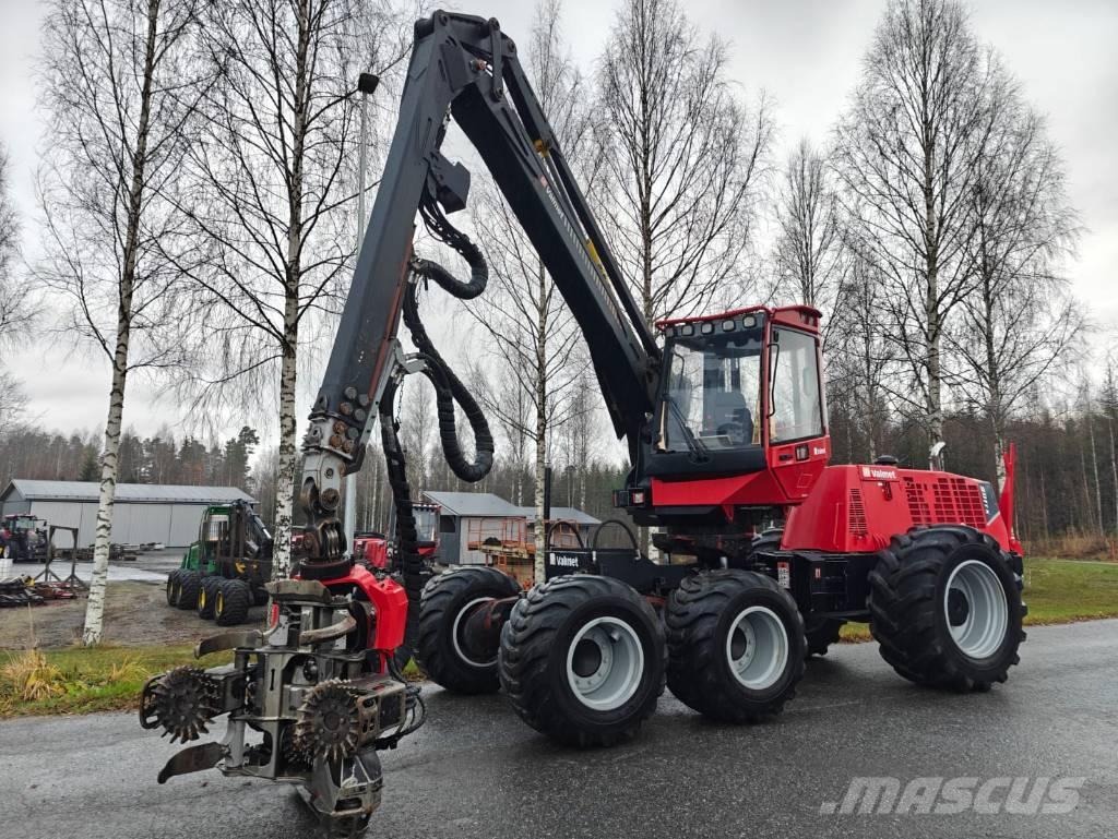 Valmet 901TX Betakarítók
