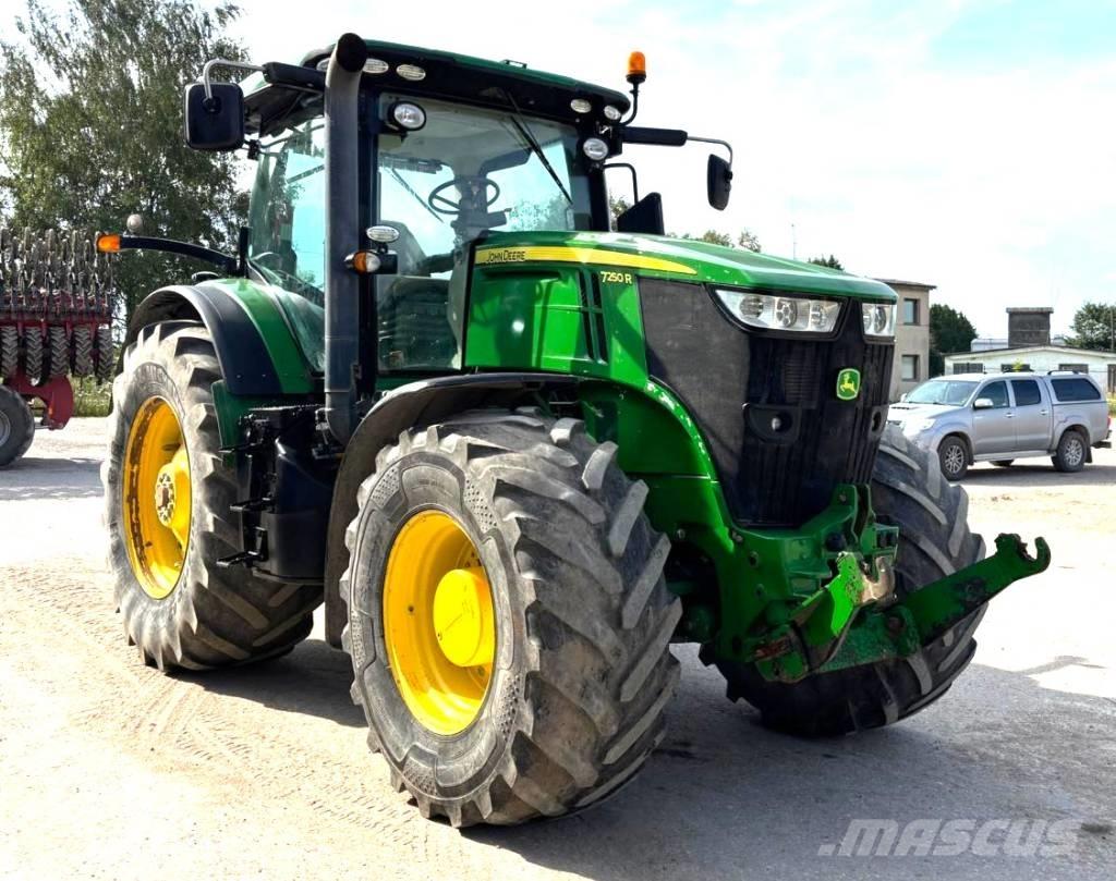 John Deere 7250 R Traktorok