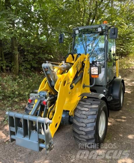 Wacker Neuson WL32 Gumikerekes homlokrakodók