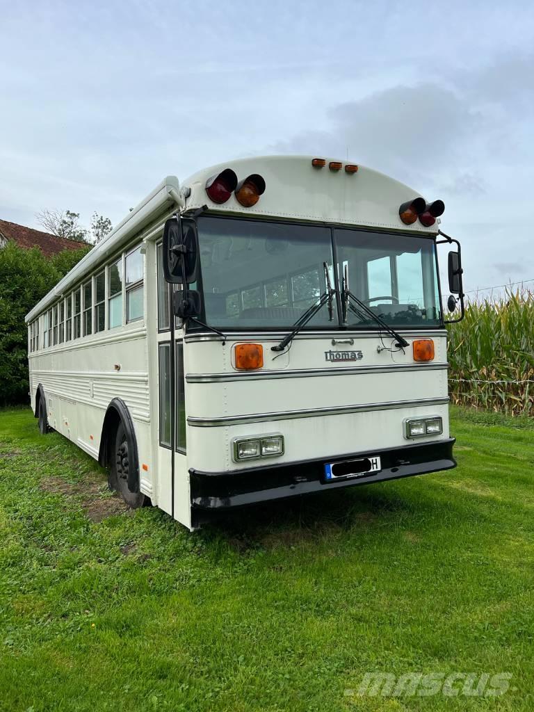 Thomas K880 Iskolabuszok