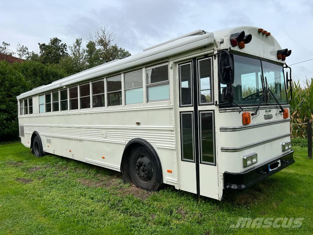 Thomas K880 Iskolabuszok