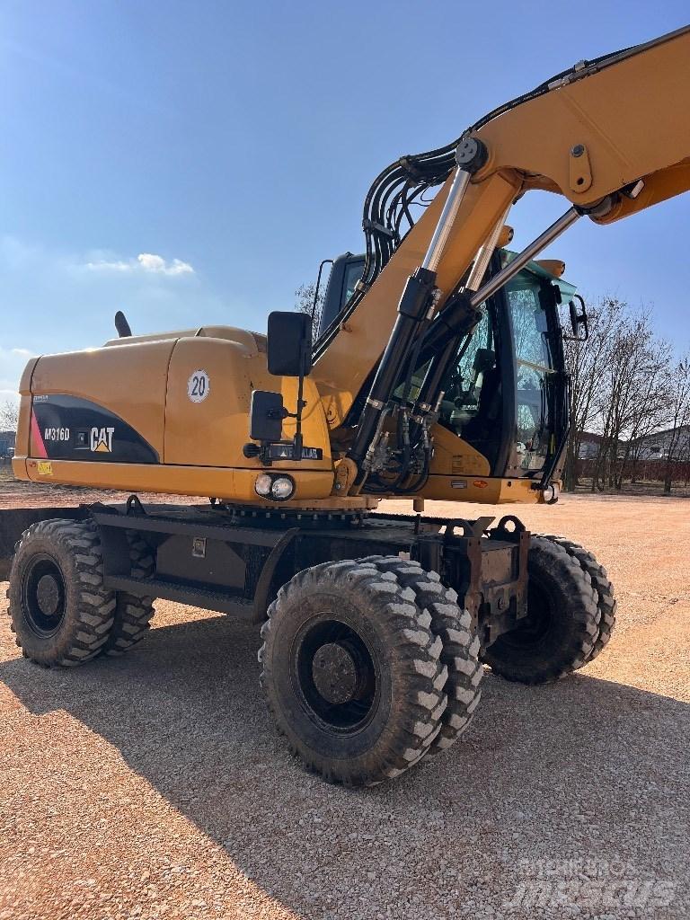 CAT 316D Gumikerekes kotrók