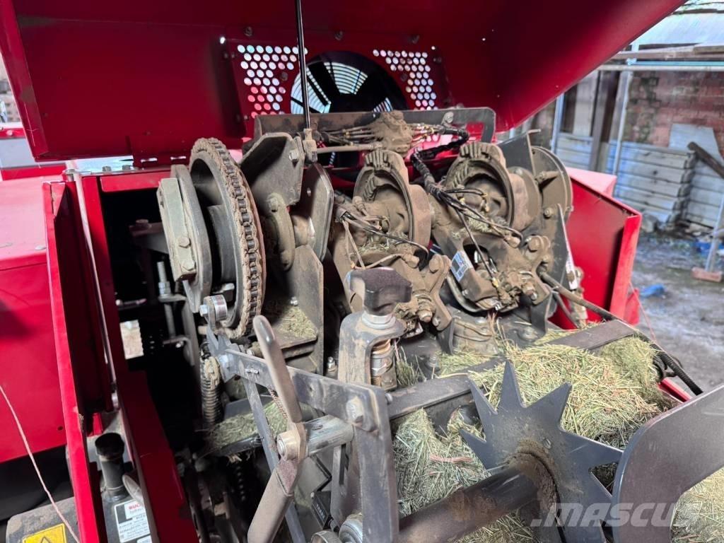 Massey Ferguson 1842 Szögletes bálázók