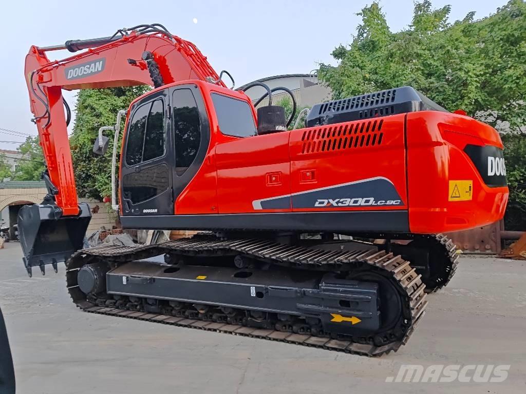 Doosan DX300LC-9C Lánctalpas kotrók