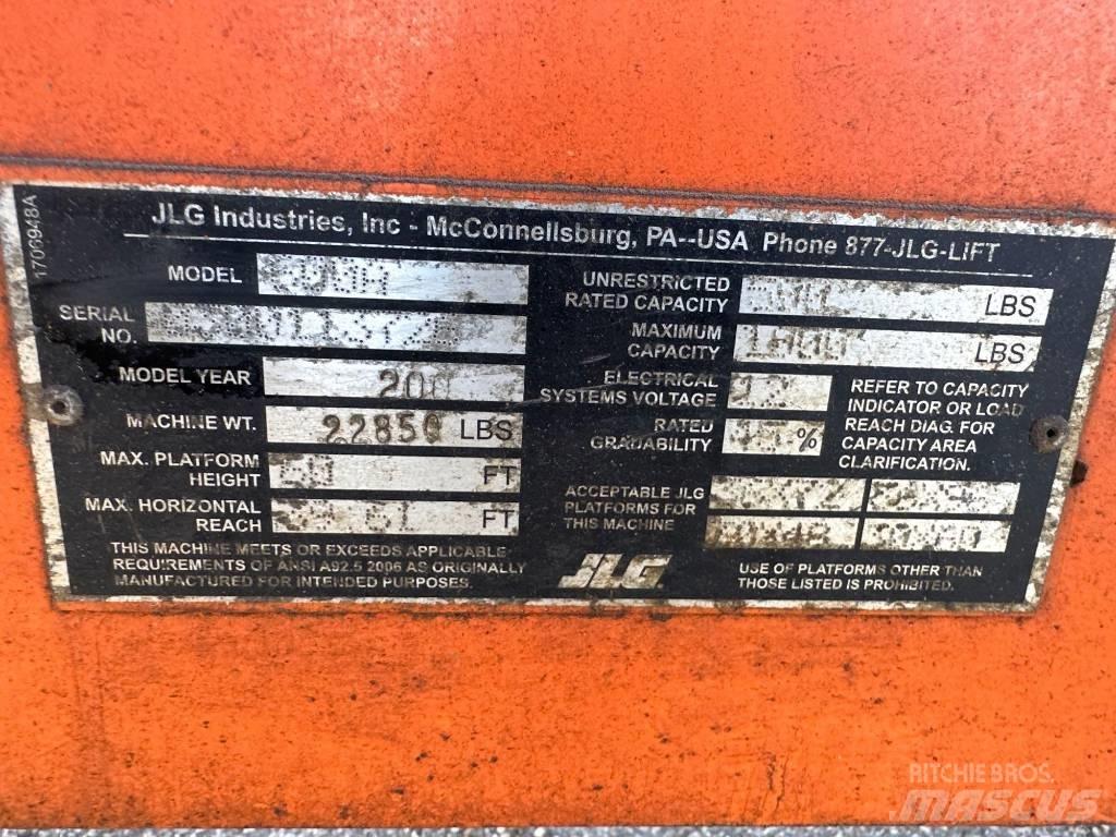 JLG 600A Karos emelők