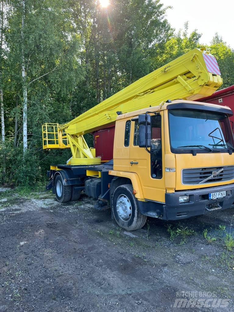 Volvo FL 6 Teherautóra szerelt emelők és állványok