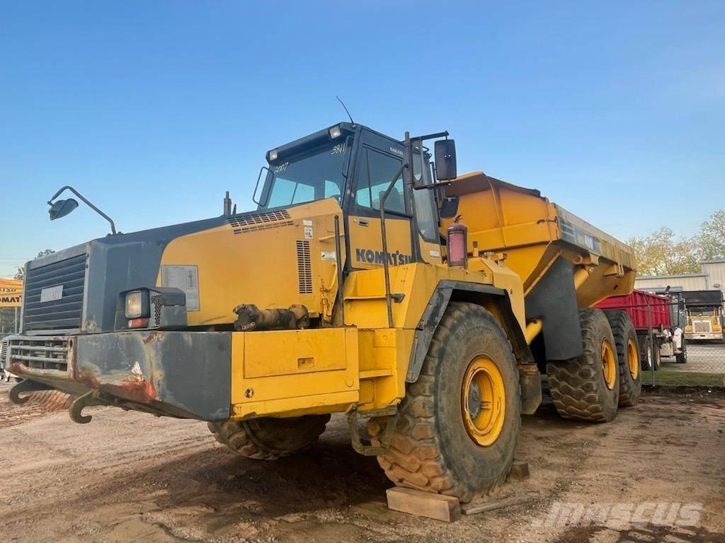 Komatsu HM 400-2 Csuklósdömperek